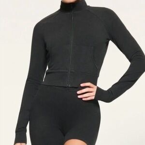 SKIMS *NWT OUTDOOR TRACK JACKET | COLOR: ONYX | SIZE: XS